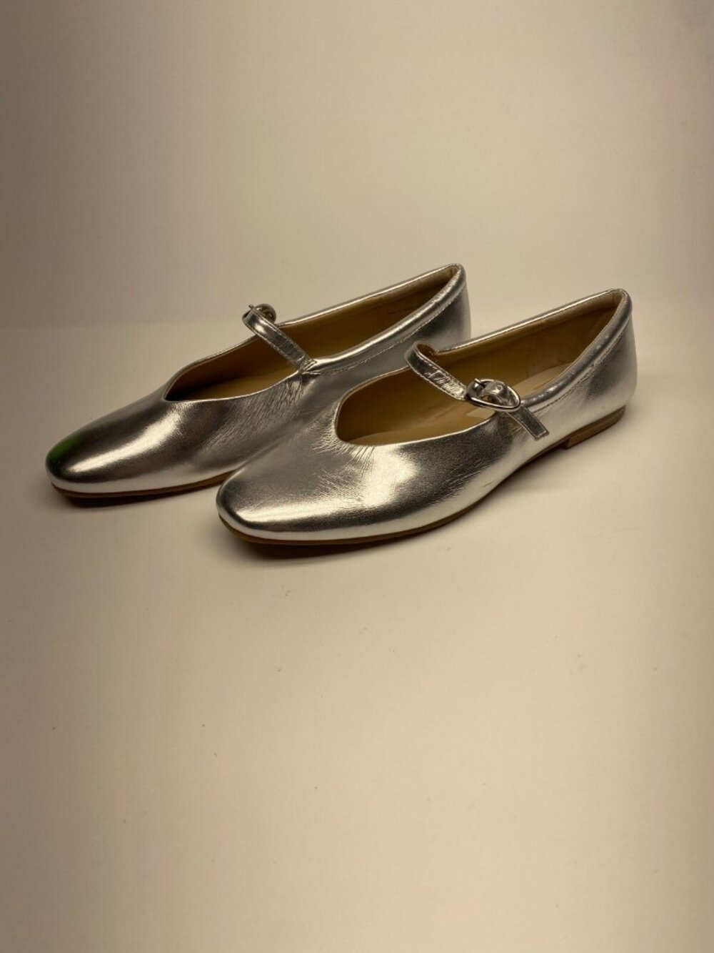 Dolce Vita Womens Anneke Mary Jane Silver Flat Sz 8